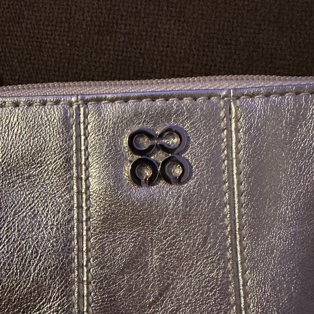 Coach wristlet NWT gold‎ - Picture 6 of 11